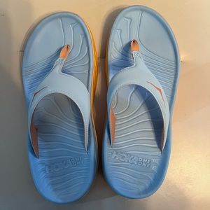 Hoka thong flip flops